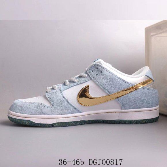 BP Toddler Sean Cliver x Nike SB Dunk Low Pro QS Holiday Special White Blue Gold main image 5